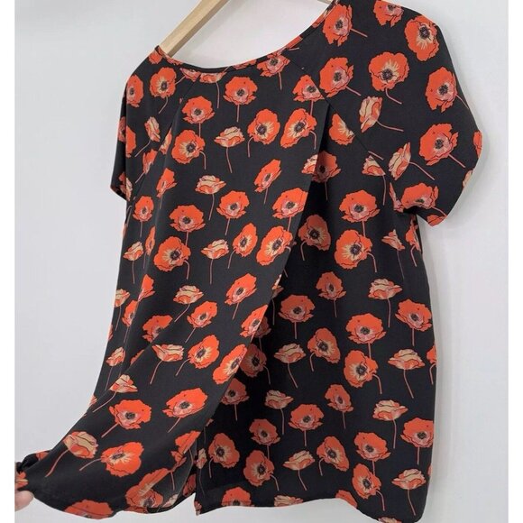 CAbi Flanders Poppy Blouse Black Red‎ Short Sleeve Split Back #3251 Size M, Flaw - Picture 6 of 12
